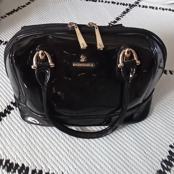 Patent leather purse - Picture 3 of 5